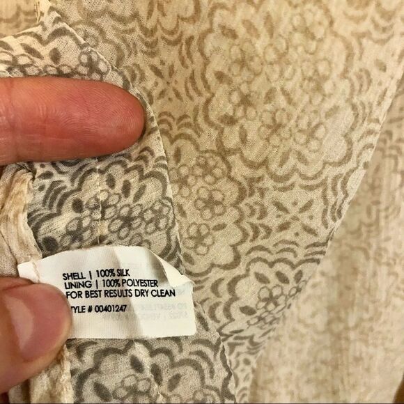 CLUB MONACO Silk Sheer Cold Shoulder Short Sleeve Blouse Yellow Grey Print Sz XS - Picture 8 of 8